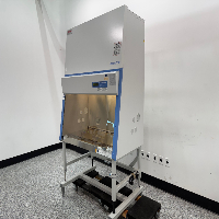 Thermo 1300 Series A2 4' Biosafety Cabinet image 1
